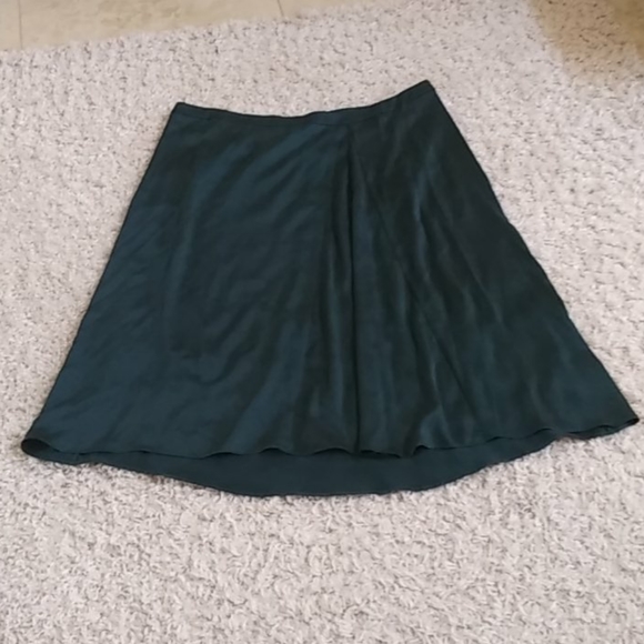 Eileen Fisher Silk Blend Skirt. - Picture 1 of 7